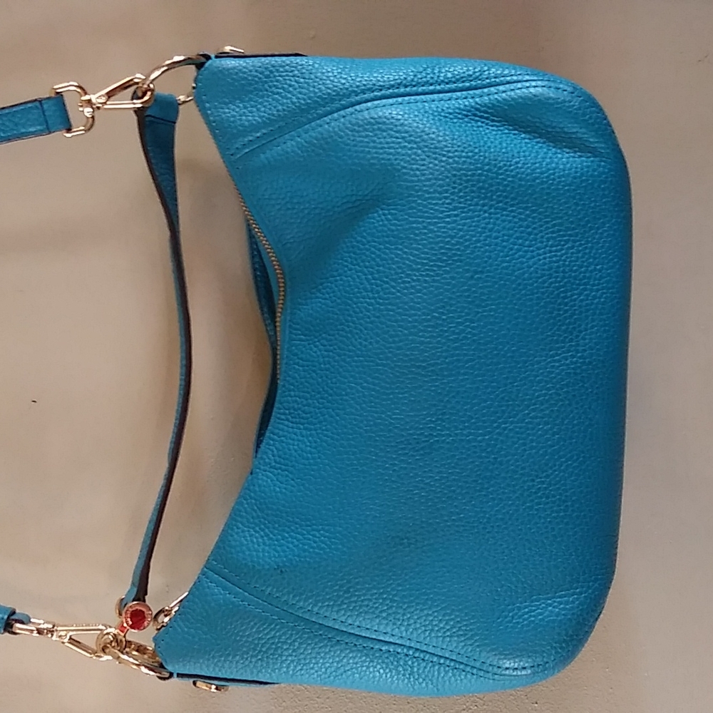VGUC.Michael kors leather crossbody handbag.